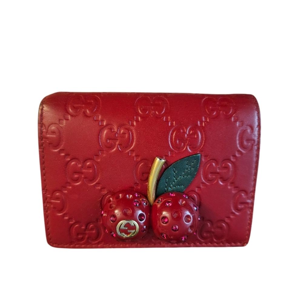 GUCCI GG Supreme 3D Cherry Leather Compact Wallet  Red w/ dust bag & box